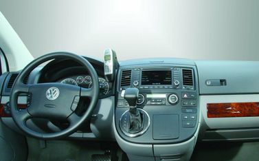Volkswagen Multivan T5، ميني فان — لوحة القيادة