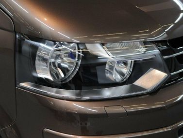 Volkswagen Multivan عملية فيس ليفت T5، ميني فان Long — المصباح الأمامي