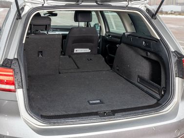 Volkswagen Passat B8، واجون 5 أبواب — حجرة الأمتعة