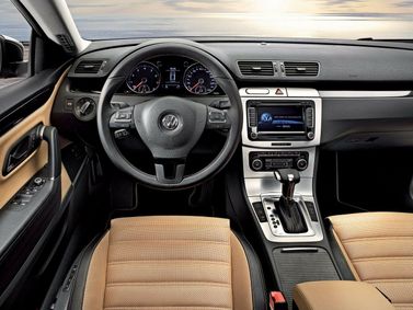 Volkswagen Passat CC I، سيدان — منطقة السائق