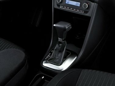 Volkswagen Polo V, Hatchback 5 dr. — gear selector