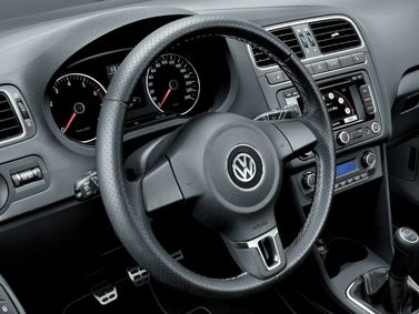 Volkswagen Polo V، هاتشباك 5 أبواب Cross — منطقة السائق