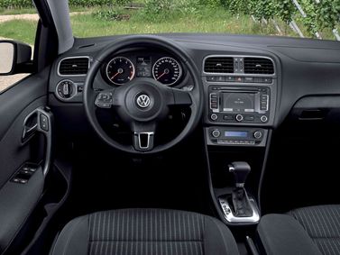 Volkswagen Polo V, Hatchback 5 dr. — dashboard