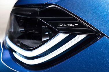 Volkswagen Polo فيس ليفت السادس (سوق الاتحاد الأوروبي)، هاتشباك 5 أبواب — المصباح الأمامي
