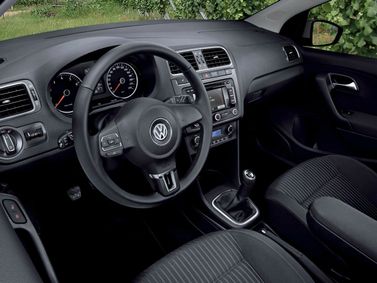 Volkswagen Polo V, Hatchback 5 dr. — driver's area