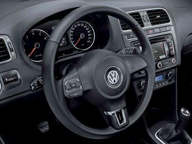 Volkswagen Polo V, Hatchback 5 dr. — driver's area
