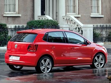 Volkswagen Polo V, Hatchback 5 dr. — rear-right view