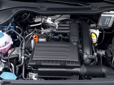 Volkswagen Polo V, Hatchback 3 dr. — engine bay