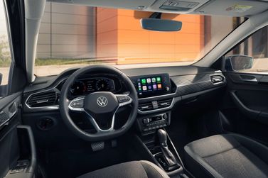 Volkswagen Polo سادساً، ليفتباك — لوحة القيادة