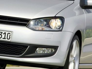 Volkswagen Polo V, Hatchback 5 dr. — close-up of the front of the vehicle