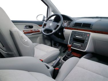 Volkswagen Sharan I Рестайлинг 2, Минивэн — место водителя