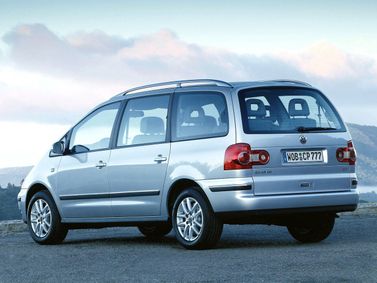 Volkswagen Sharan I Рестайлинг 2, Минивэн — вид сзади слева