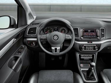 Volkswagen Sharan II, Минивэн — место водителя