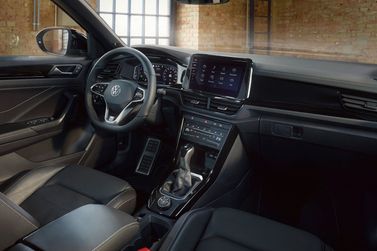 Volkswagen T-Roc أنا فيس ليفت، دفع رباعي 5 أبواب — منطقة السائق