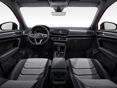 Volkswagen Tayron I، دفع رباعي 5 أبواب X — منطقة السائق