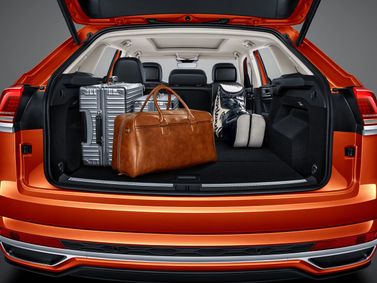 Volkswagen Teramont I، دفع رباعي 5 أبواب X — حجرة الأمتعة