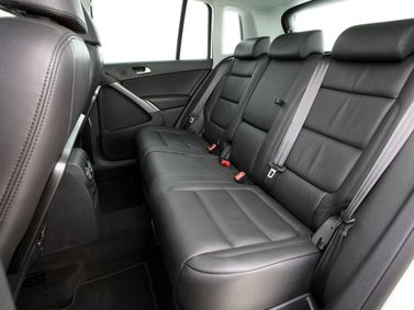 Volkswagen Tiguan I، دفع رباعي 5 أبواب — المقاعد الخلفية