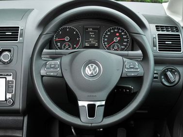 Volkswagen Touran I Facelift 2, Compact Van Cross — steering wheel