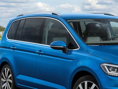 Volkswagen Touran II, Compact Van — front-left view
