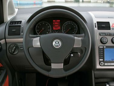 Volkswagen Touran I Facelift, Compact Van Cross — steering wheel