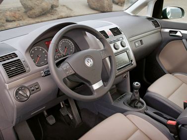 Volkswagen Touran I Facelift, Compact Van — dashboard