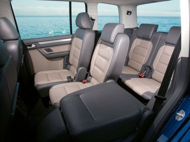 Volkswagen Touran I Facelift, Compact Van — rear seats