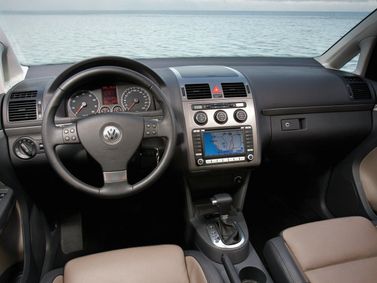 Volkswagen Touran I Facelift, Compact Van — dashboard