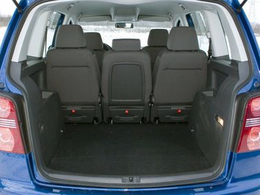 Volkswagen Touran I Facelift, Compact Van — luggage compartment