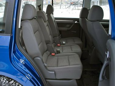 Volkswagen Touran I Facelift, Compact Van — rear seats