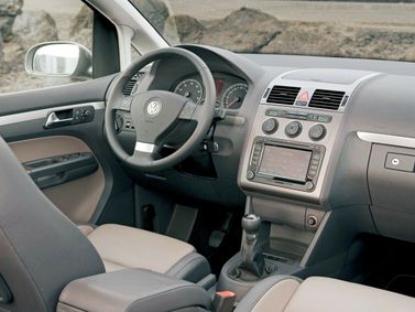 Volkswagen Touran I Facelift, Compact Van — dashboard
