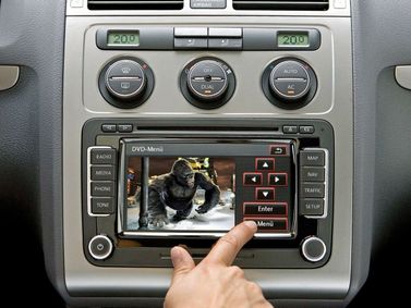 Volkswagen Touran I Facelift, Compact Van — infotainment screen