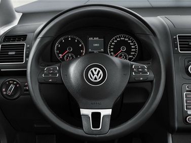 Volkswagen Touran I Facelift 2, Compact Van — steering wheel