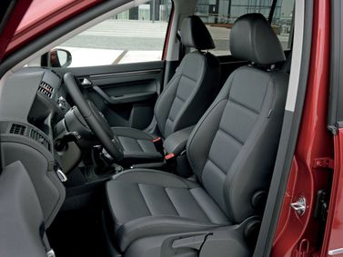Volkswagen Touran I Facelift 2, Compact Van — front seats