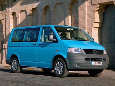 Volkswagen Transporter T5، ميني فان — منظر أمامي أيمن
