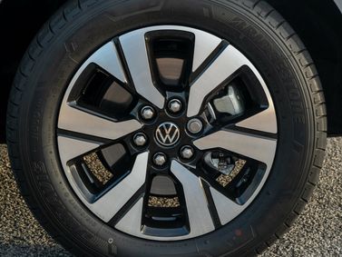 Volkswagen Transporter T7، ميني فان — جنط العجلة