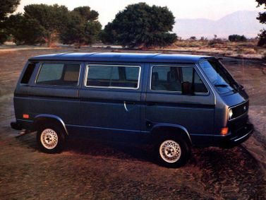 Volkswagen Transporter T3، ميني فان — منظر أمامي أيمن