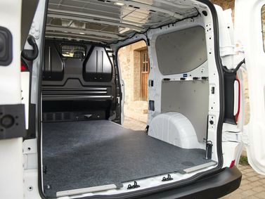 Volkswagen Transporter T7، فان — حجرة الأمتعة