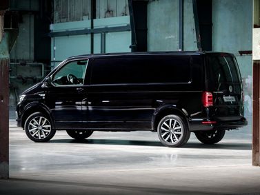 Volkswagen Transporter T6، فان Long — منظر خلفي أيسر