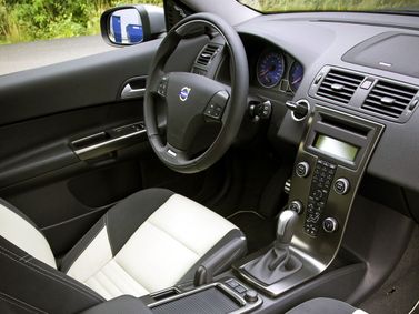 Volvo C30 I، هاتشباك 3 أبواب — منطقة السائق