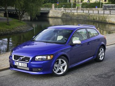 Volvo C30 I، هاتشباك 3 أبواب — منظر أمامي أيمن