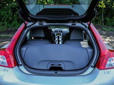 Volvo C30 أنا فيس ليفت، هاتشباك 3 أبواب — حجرة الأمتعة