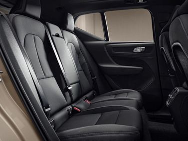 Volvo EX40, Внедорожник 5 дв. — задние сиденья