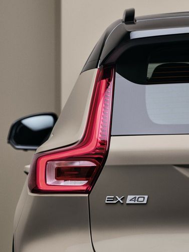Volvo EX40, Внедорожник 5 дв. — задний фонарь