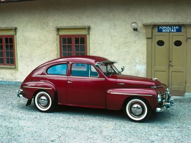 Volvo PV444، هاتشباك 3 أبواب — منظر من الجانب الأيسر