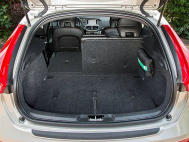 Volvo V40 Cross Country أنا فيس ليفت، هاتشباك 5 أبواب — حجرة الأمتعة