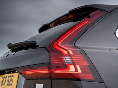Volvo V90 II Рестайлинг, Универсал 5 дв. — задний фонарь