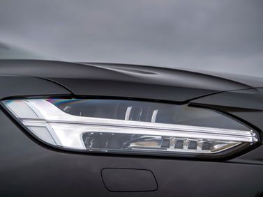 Volvo V90 II Рестайлинг, Универсал 5 дв. — передняя фара