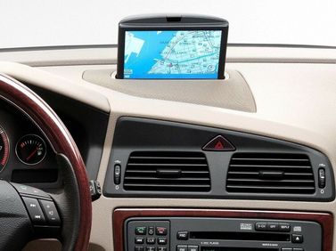 Volvo XC70 I، واجون 5 أبواب — شاشة نظام المعلومات والترفيه