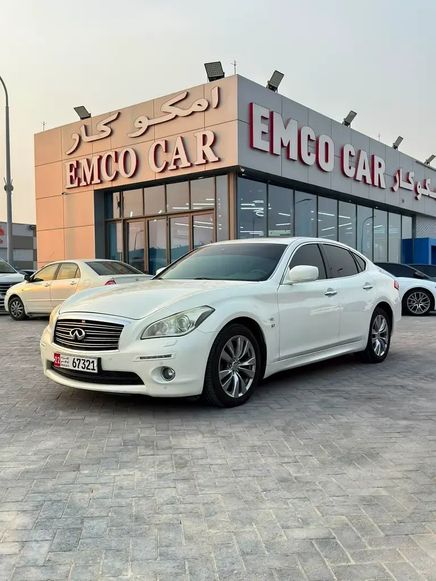 ⁦Infiniti Q70 I⁩