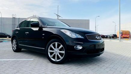 Infiniti QX50 I